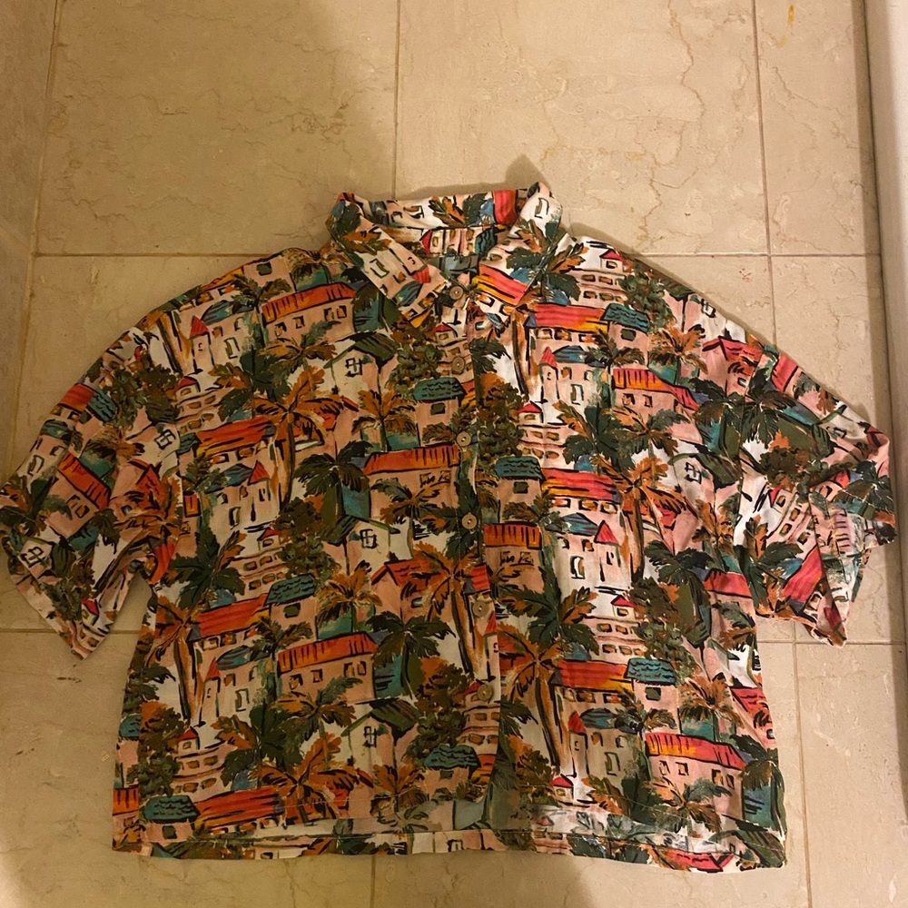 Forever 21 Women’s Shirt with Houses and Palm Trees